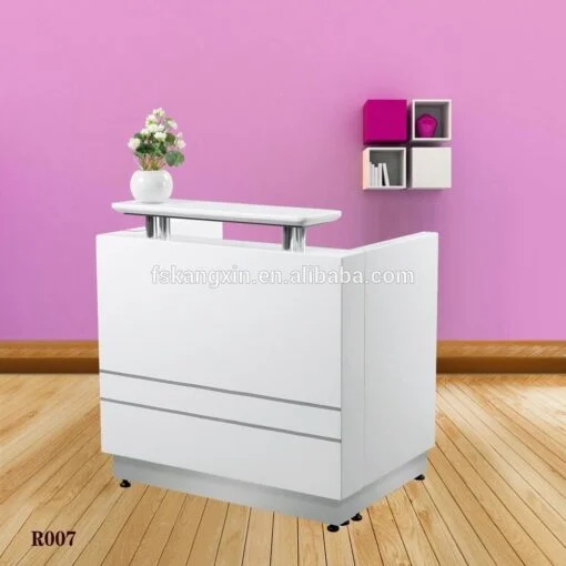 Những mẫu quầy lễ tân nhỏ đẹp cho không gian hẹp 2