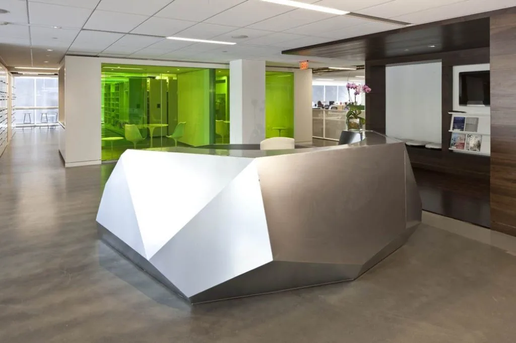 Quầy lễ tân cho showroom 3