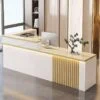 Quầy thu ngân gỗ tự nhiên 4