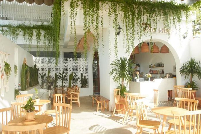 Không gian quán cafe sân vườn