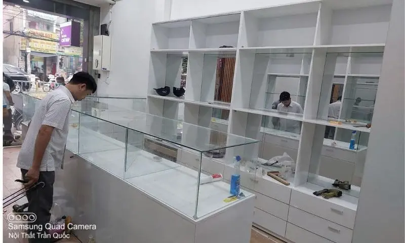 Chế tác tủ thuốc gỗ tự nhiên