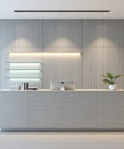 Quầy lễ tân có kệ trưng bày