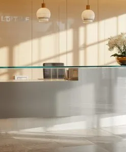 Quầy lễ tân gỗ kết hợp kính