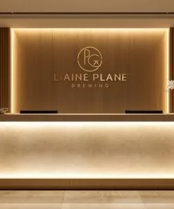 Nhận thiết kế quầy lễ tân theo phong cách riêng