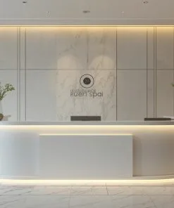 Quầy lễ tân tone trắng sang trọng