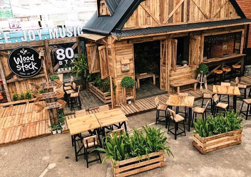 Thi Công Quán Cafe Gỗ 1 Thiết kế quán cafe với không gian gỗ thu hút khách hàng